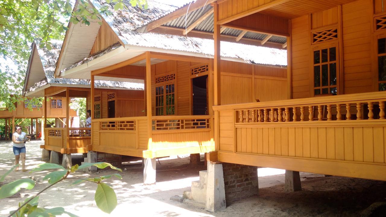 Jonaths Cottage Бунакен Екстериор снимка
