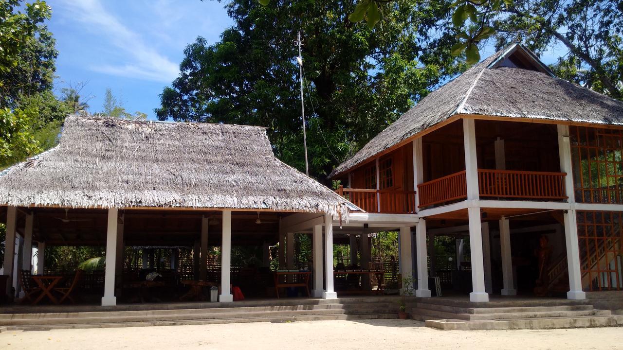 Jonaths Cottage Бунакен Екстериор снимка