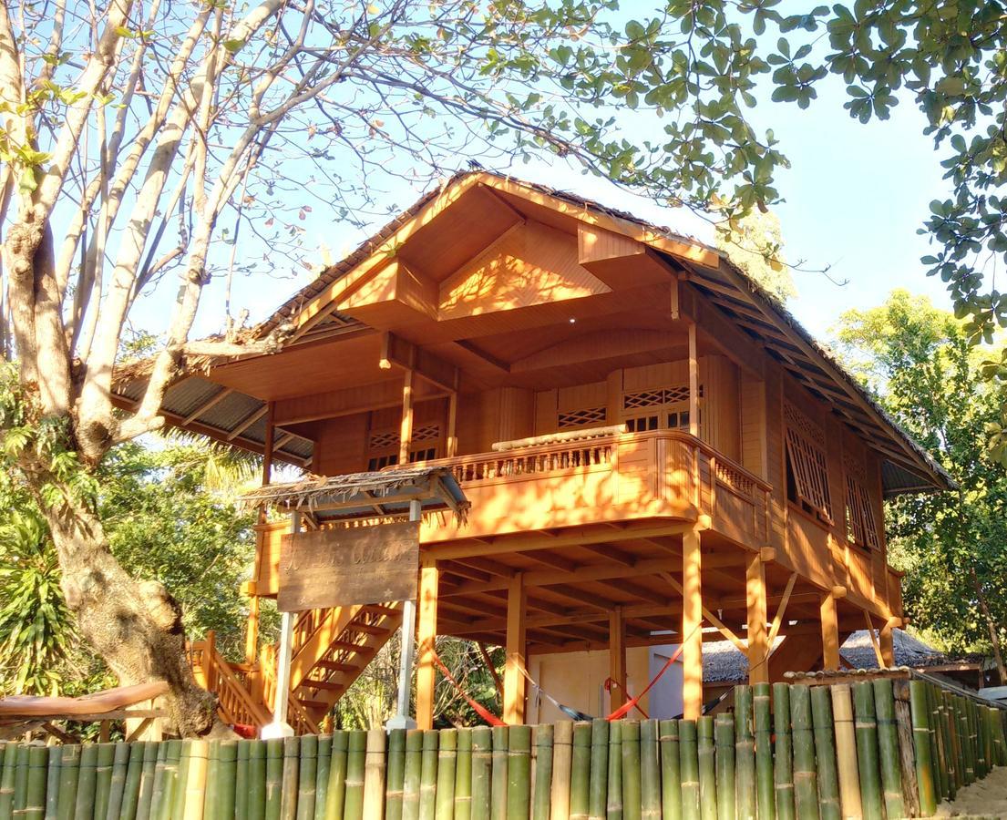 Jonaths Cottage Бунакен Екстериор снимка