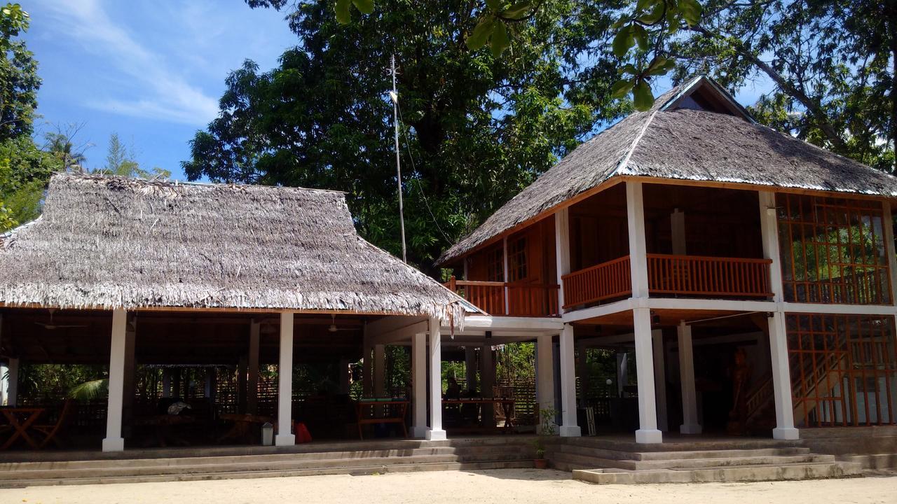 Jonaths Cottage Бунакен Екстериор снимка