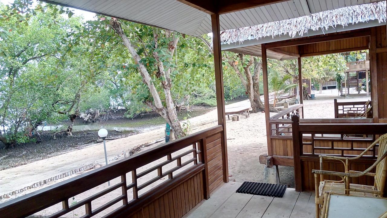 Jonaths Cottage Бунакен Екстериор снимка