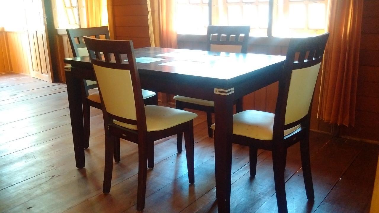 Jonaths Cottage Бунакен Екстериор снимка